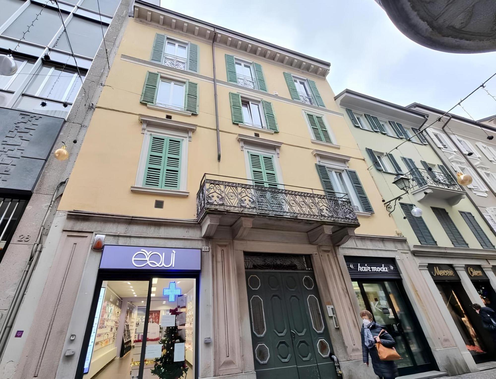 Lecco Holiday Apartment Exterior photo